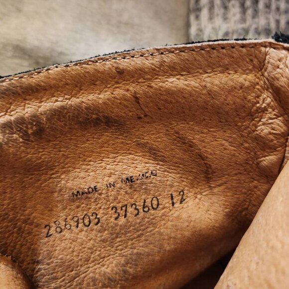 Suede Fluevog F Shoes (?) in black, size M12/W14 - Picture 7 of 8